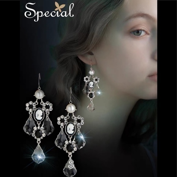 Beauty girl dangle earrings